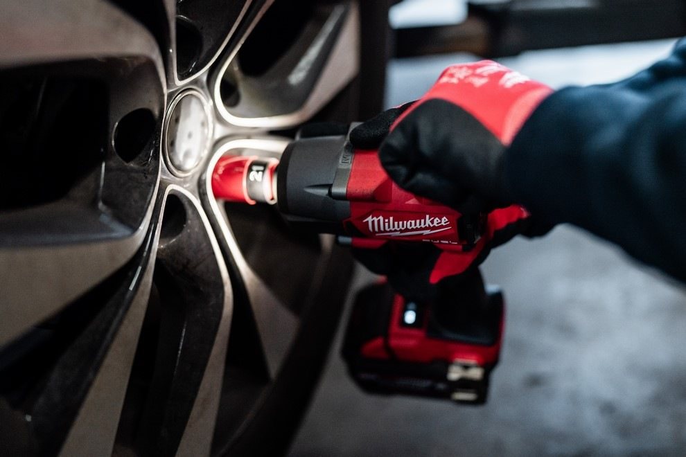 Wielki test akumulatorowych kluczy udarowych MILWAUKEE® i redakcji Motofocus